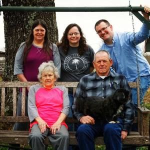 Meet your Posher, Suzanne